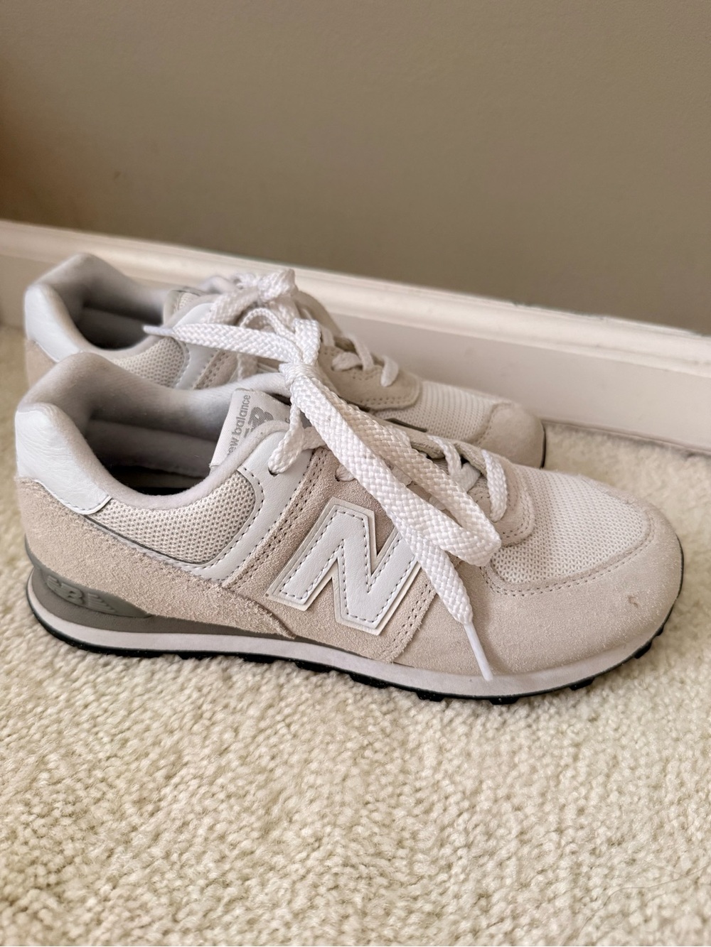 New Balance 574 Big Kid Size 3 Cream Grey White Suede Sneakers